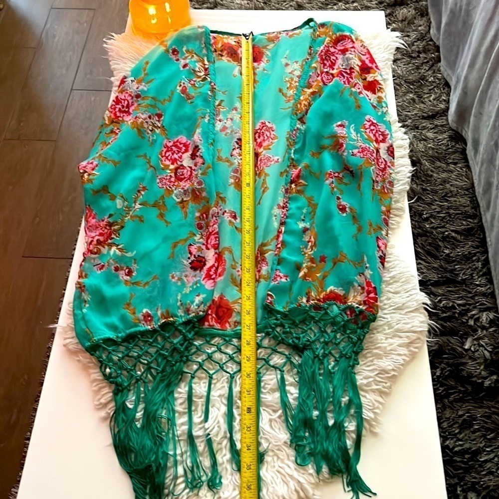 🔥What's Hot Beverly Hills Boutique Kimono w/Tassels! Swim Cover.Very Versatile! - Picture 7 of 7